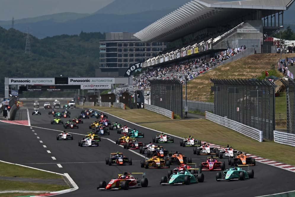 佐藤樹がポール・トゥ・ウインで3連勝！INDPでもDRAGO がポール・トゥ・ウイン