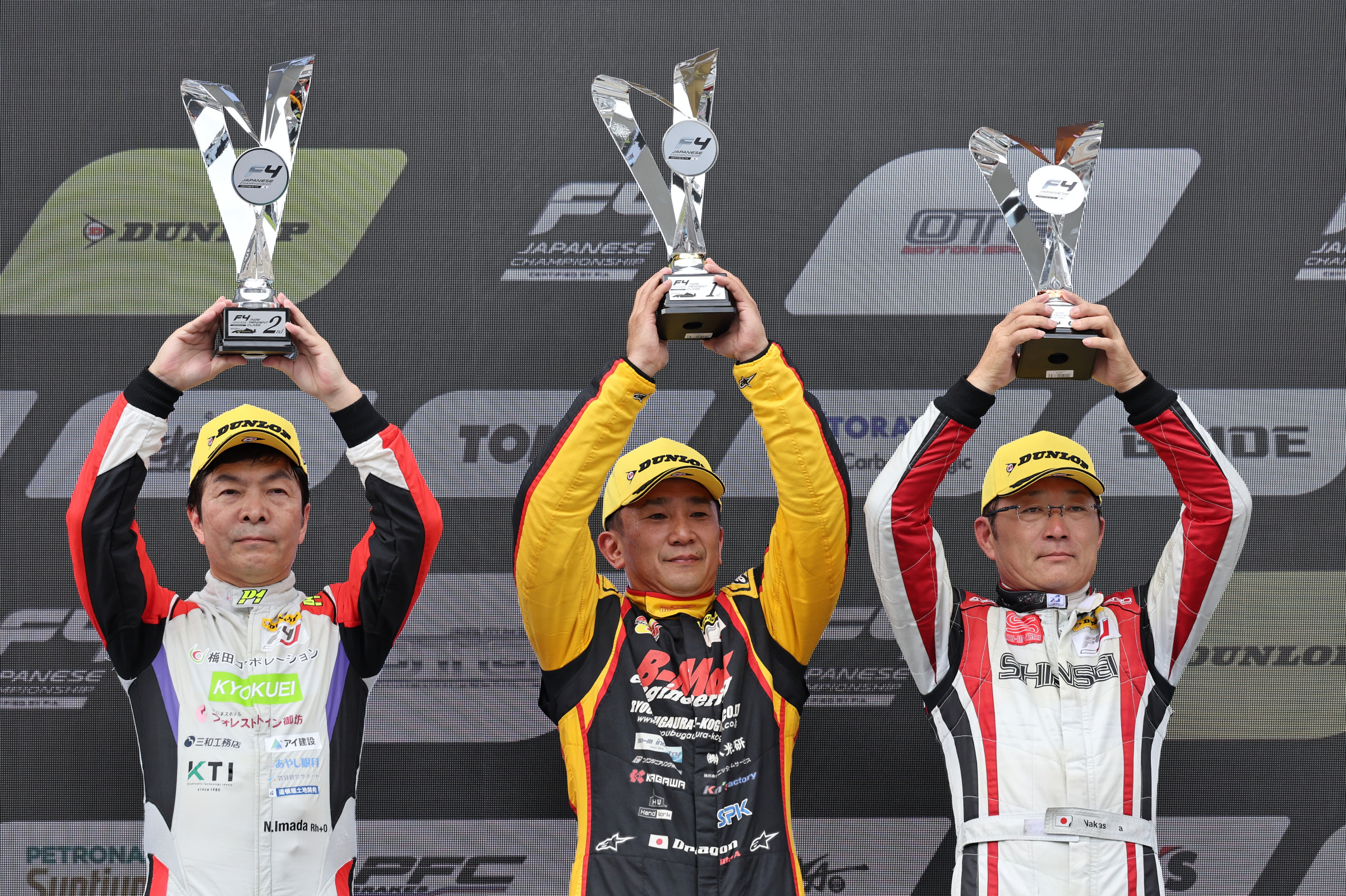 野村勇斗が鈴鹿連勝！　森山、洞地が2〜3位INDPクラスはDRAGONが今季2勝目獲得！