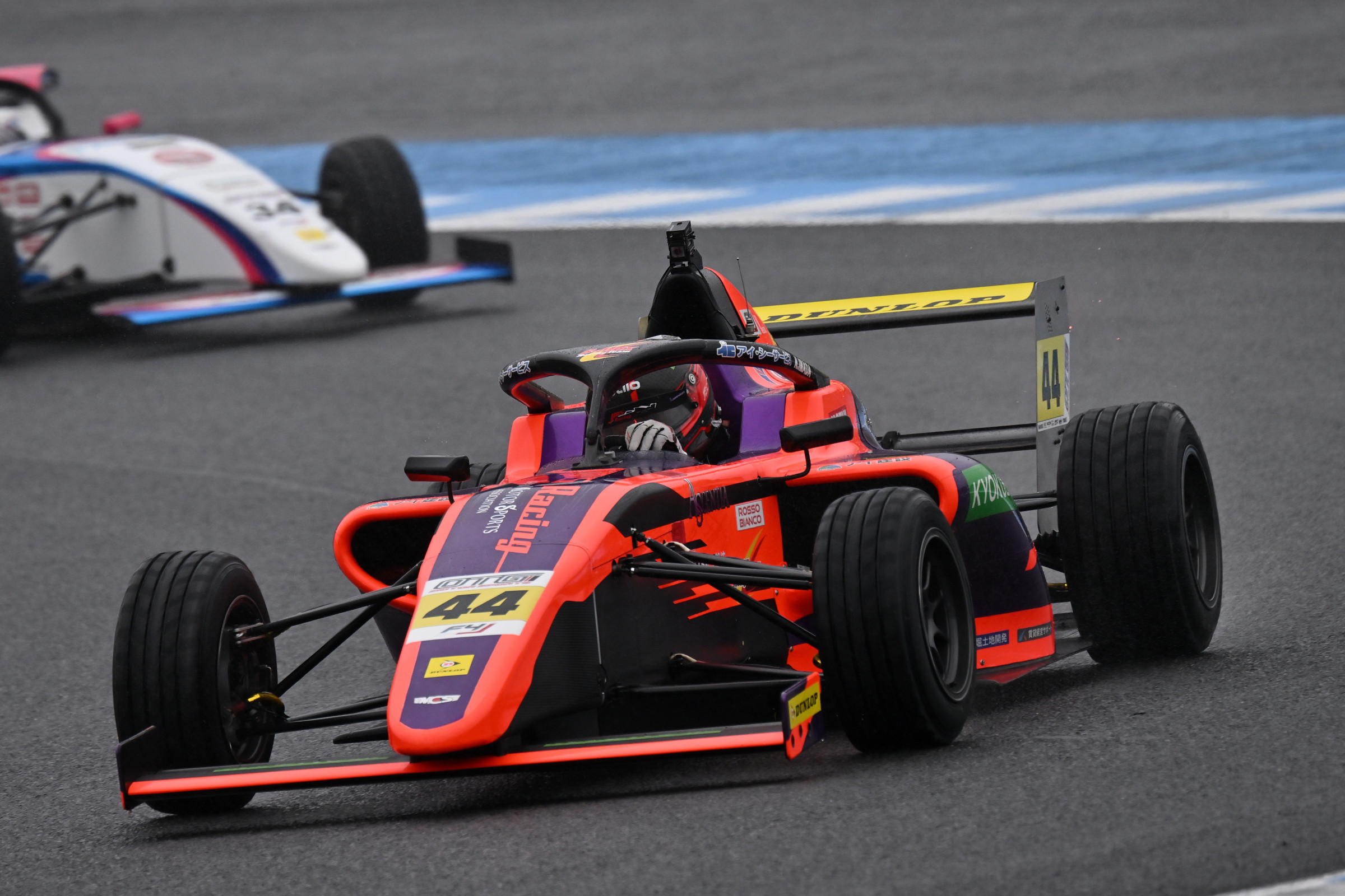 野村勇斗が雨のもてぎでまたも逆転で連勝！INDP、第13戦は今田信宏が逆襲の4勝目飾る