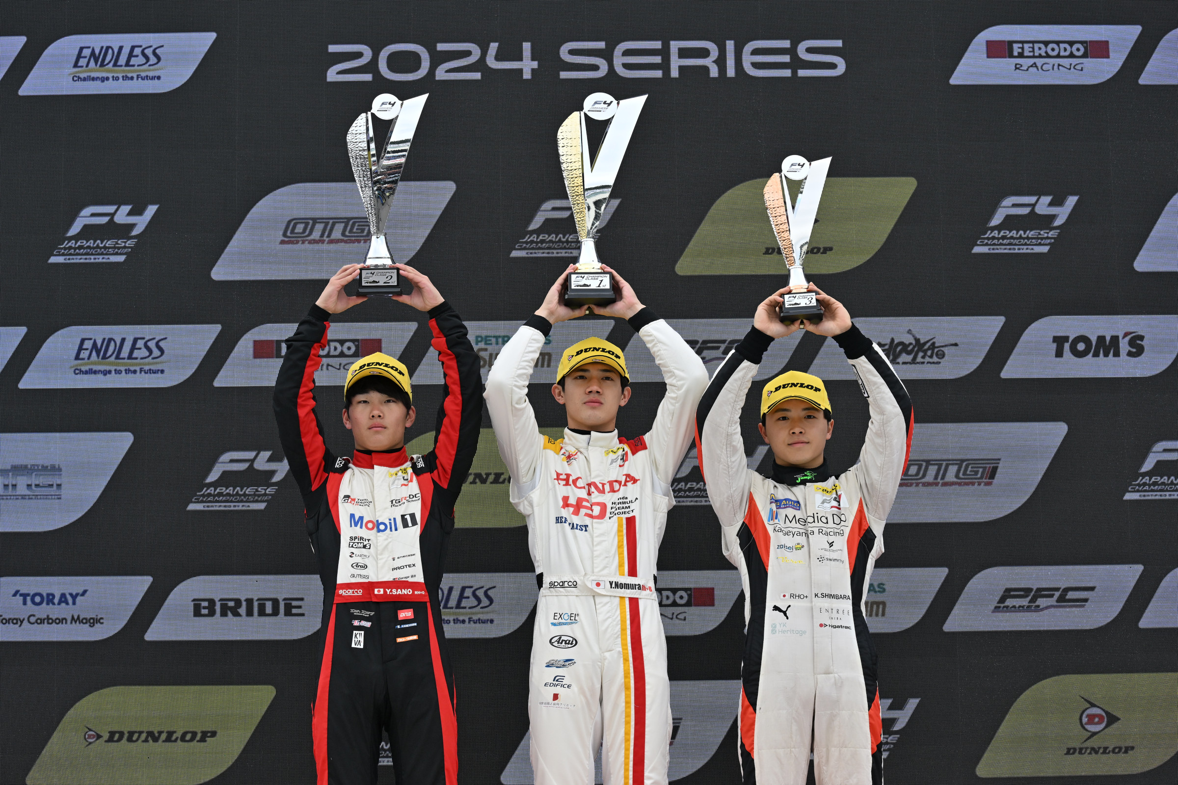 SCスタートとなった第12戦決勝は野村勇斗が凱歌佐野雄城届かず2位、INDPはDRAGONが制す