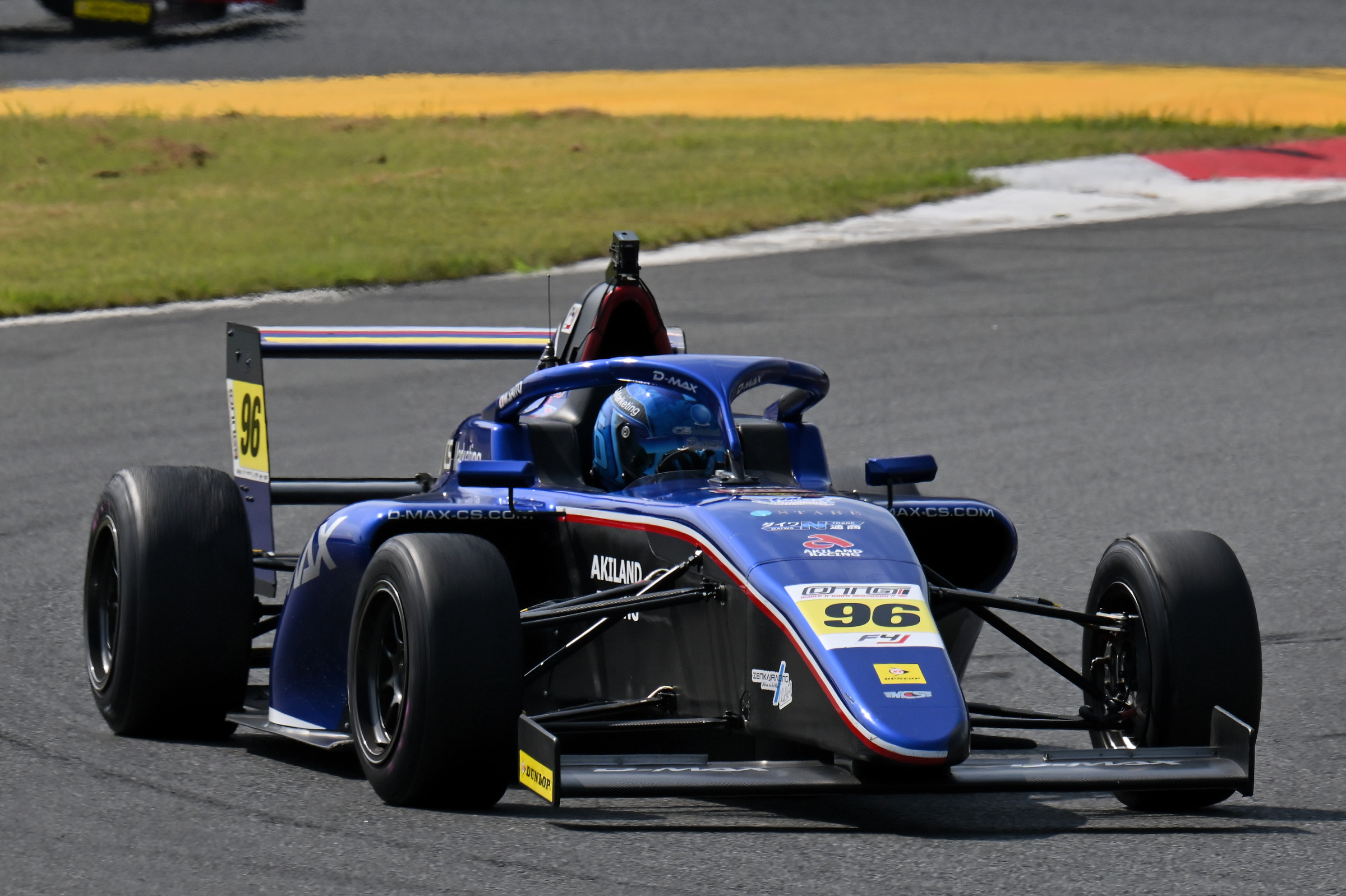 逆転で高速バトル制した清水啓伸が初優勝！INDPはKENTAROがポール・トゥ・ウイン