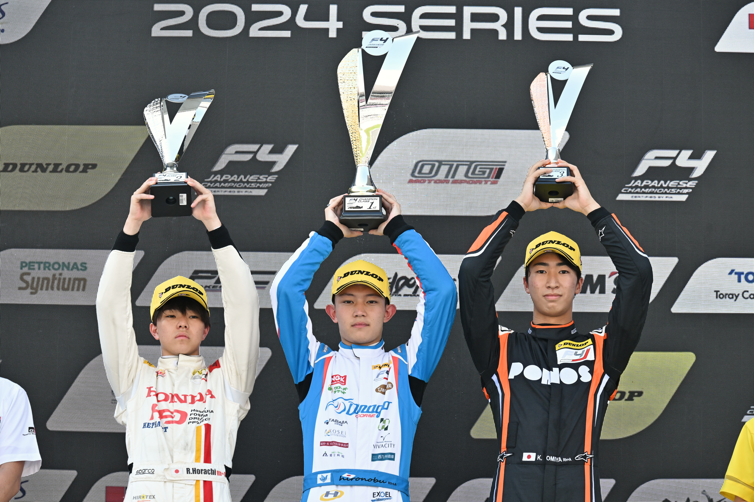 逆転で高速バトル制した清水啓伸が初優勝！INDPはKENTAROがポール・トゥ・ウイン